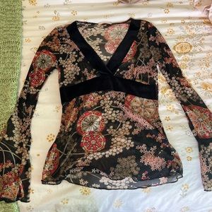 Y2k Forever21 bell sleeve gypsy top